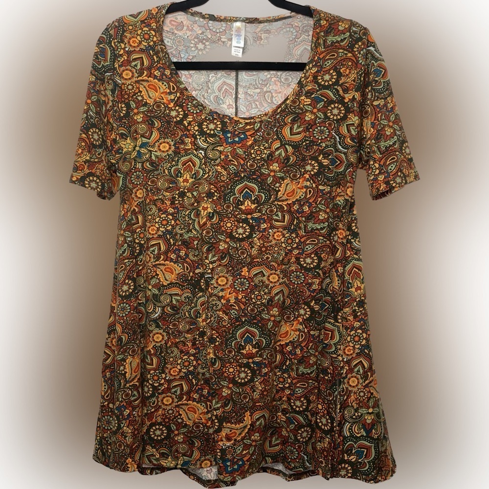 LulaRoe XXS Top Retro pattern Preloved